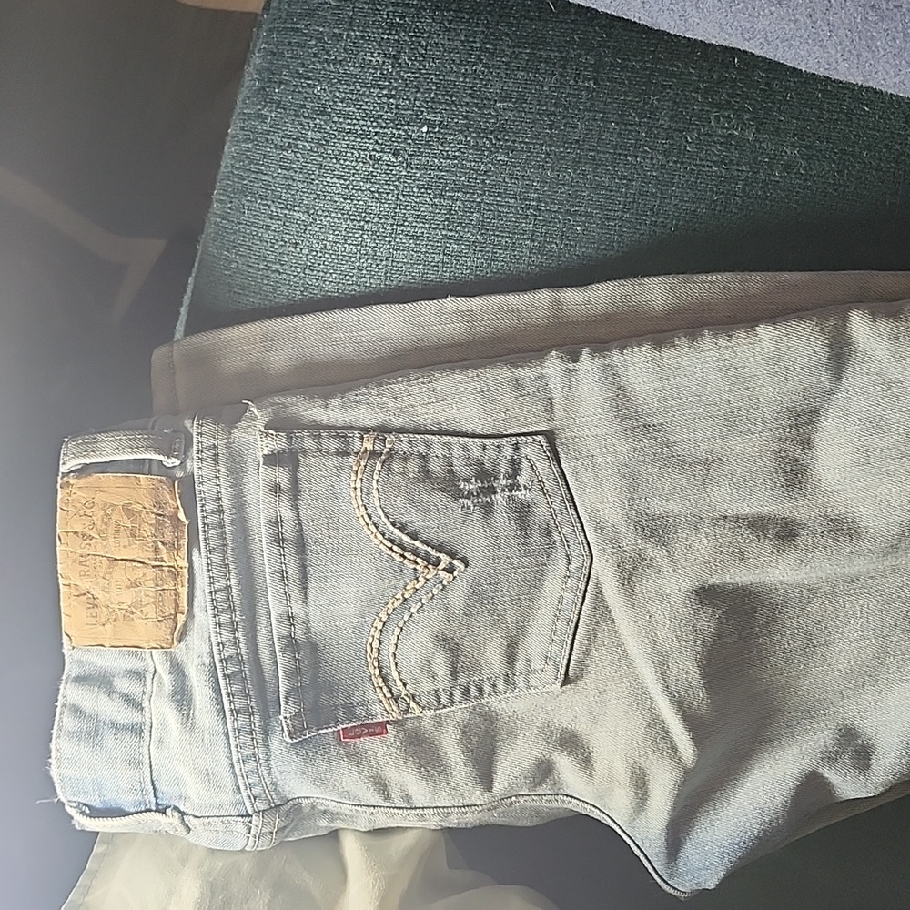 Levis jeans